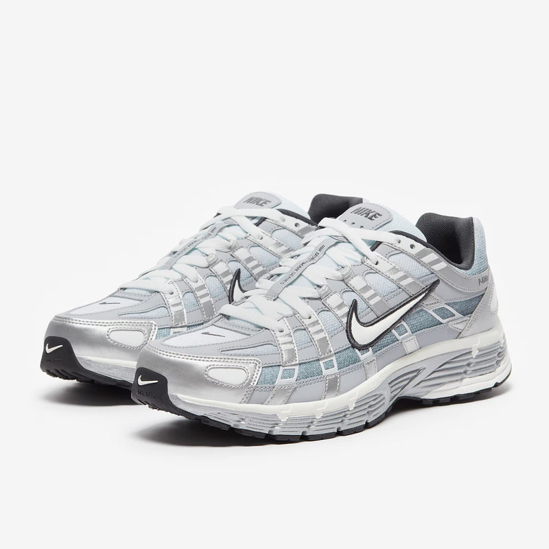 Nike P6000 Sommet Et Gris Loup