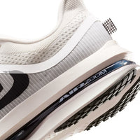 Nike Pegasus Premium 41 Blanc & Marron