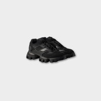 Outfit Prada Noir + Casquette Offerte