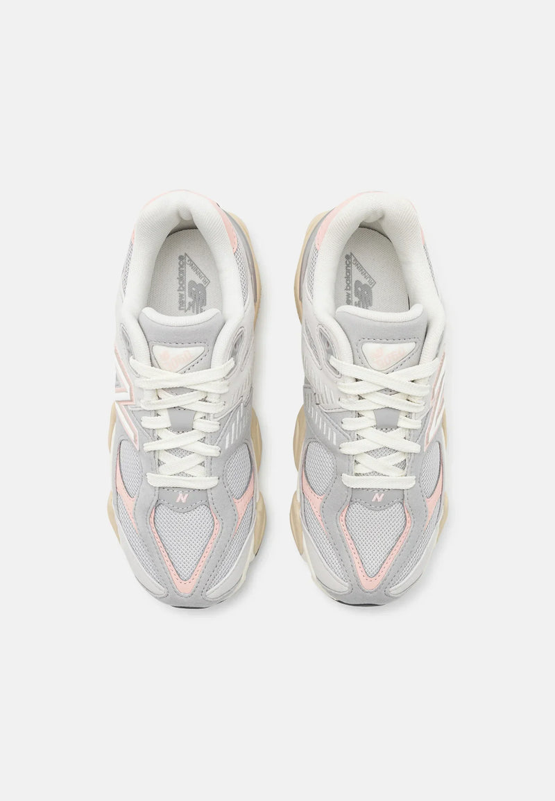 New Balance 9060 Gris Et Rose