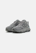 New Balance 9060 Gris