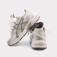 GEL-1130 Dried Leaf Green - Fluffy Laces White