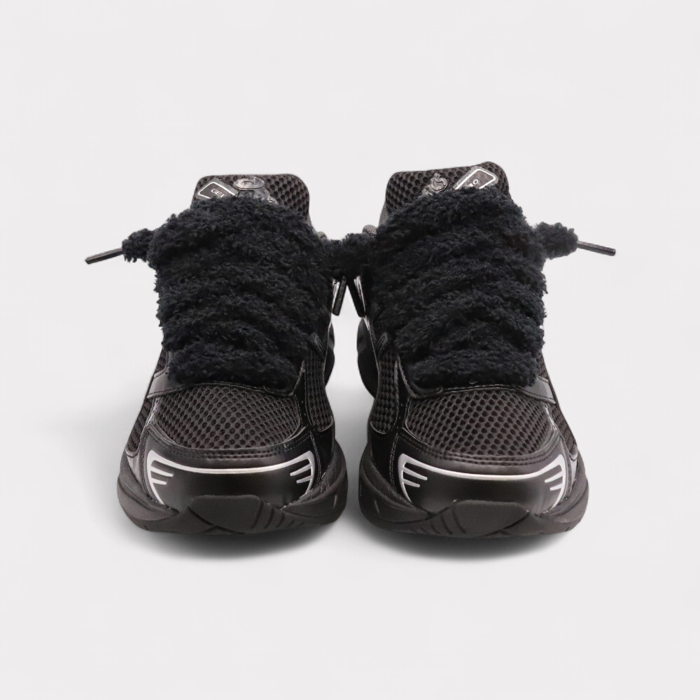 GEL-1130 Black Pure Silver - Fluffy Laces Black