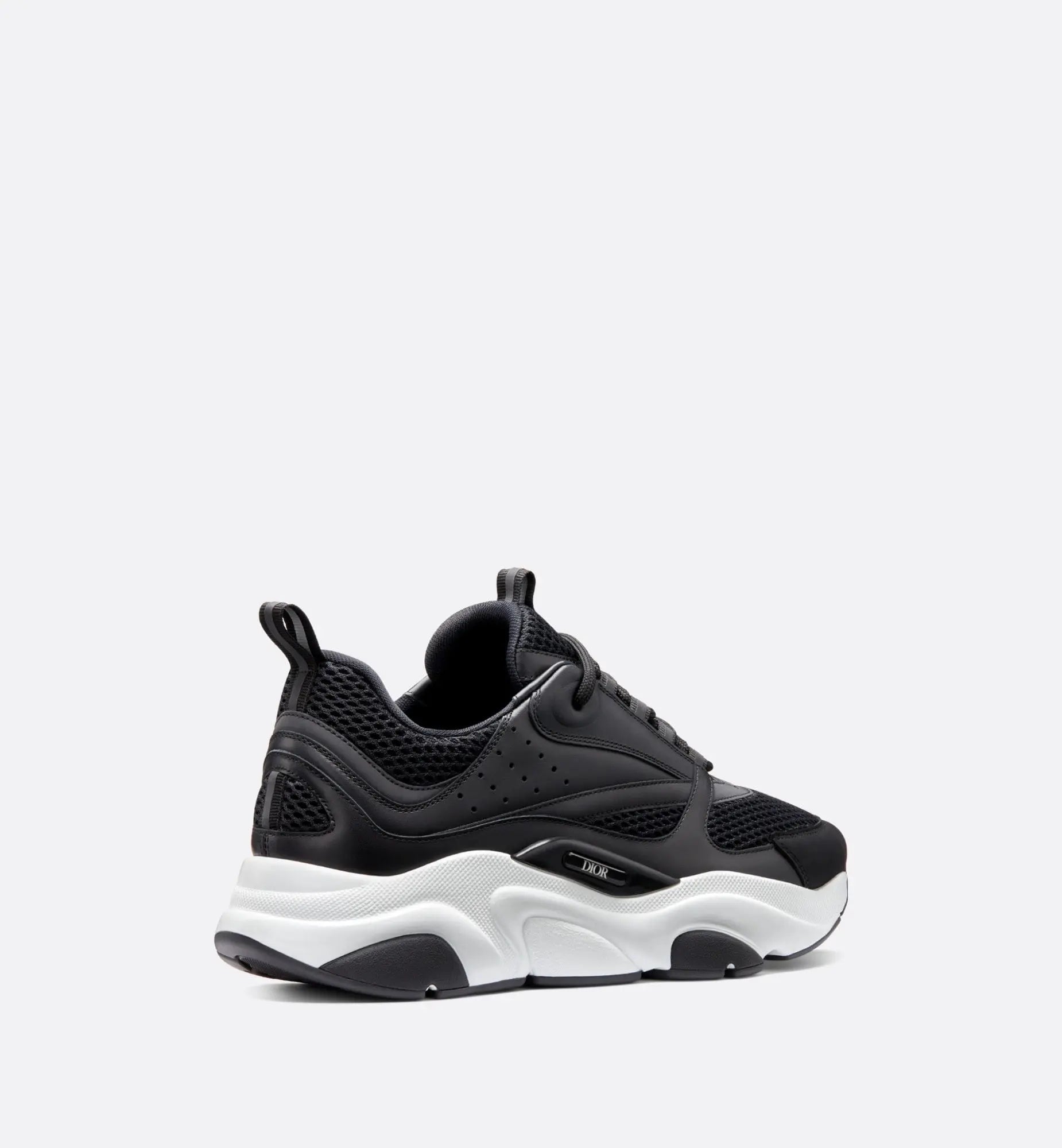 Sneaker B22
