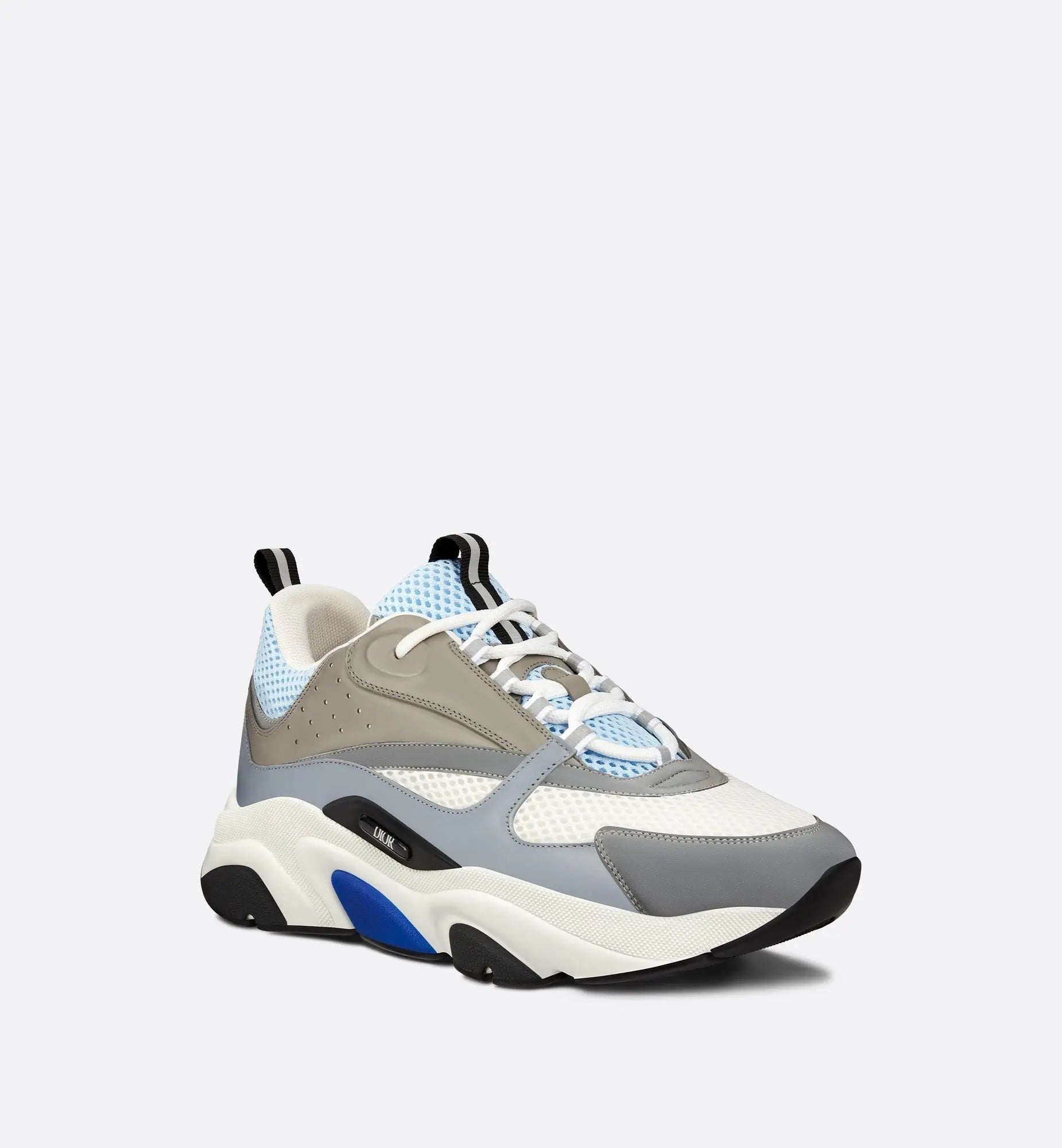 Sneaker B22