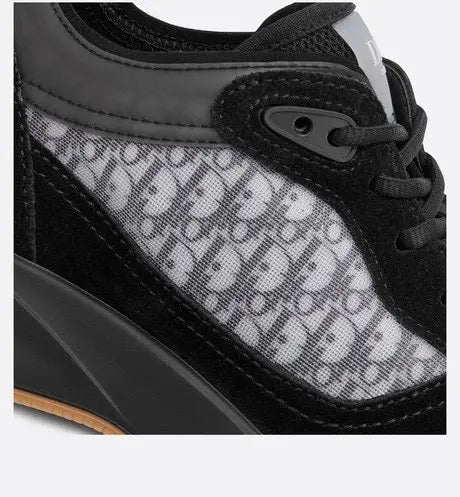 Sneaker B25