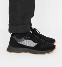 Sneaker B25