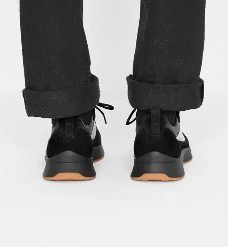 Sneaker B25