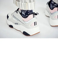 Sneaker B22