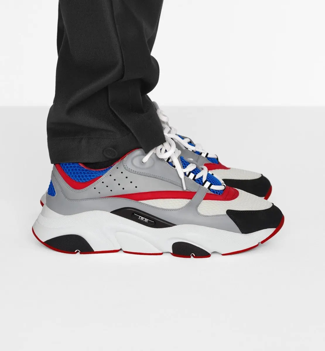 Sneaker B22
