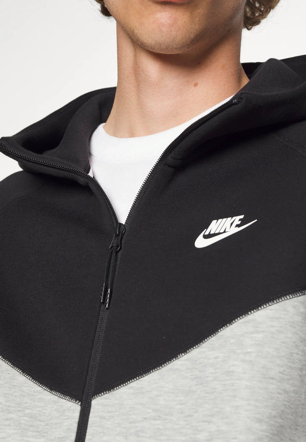 Nike Nouveau Tech Fleece Zippé Noir Et Gris