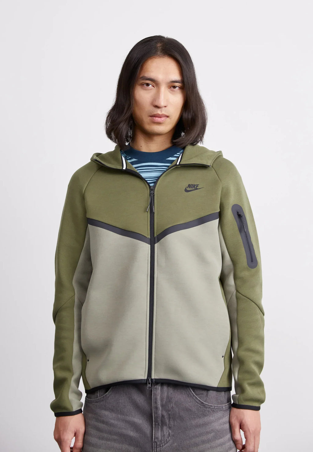 Nike Tech Fleece Zippé Noir Et Vert