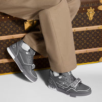 LV Trainer Gris
